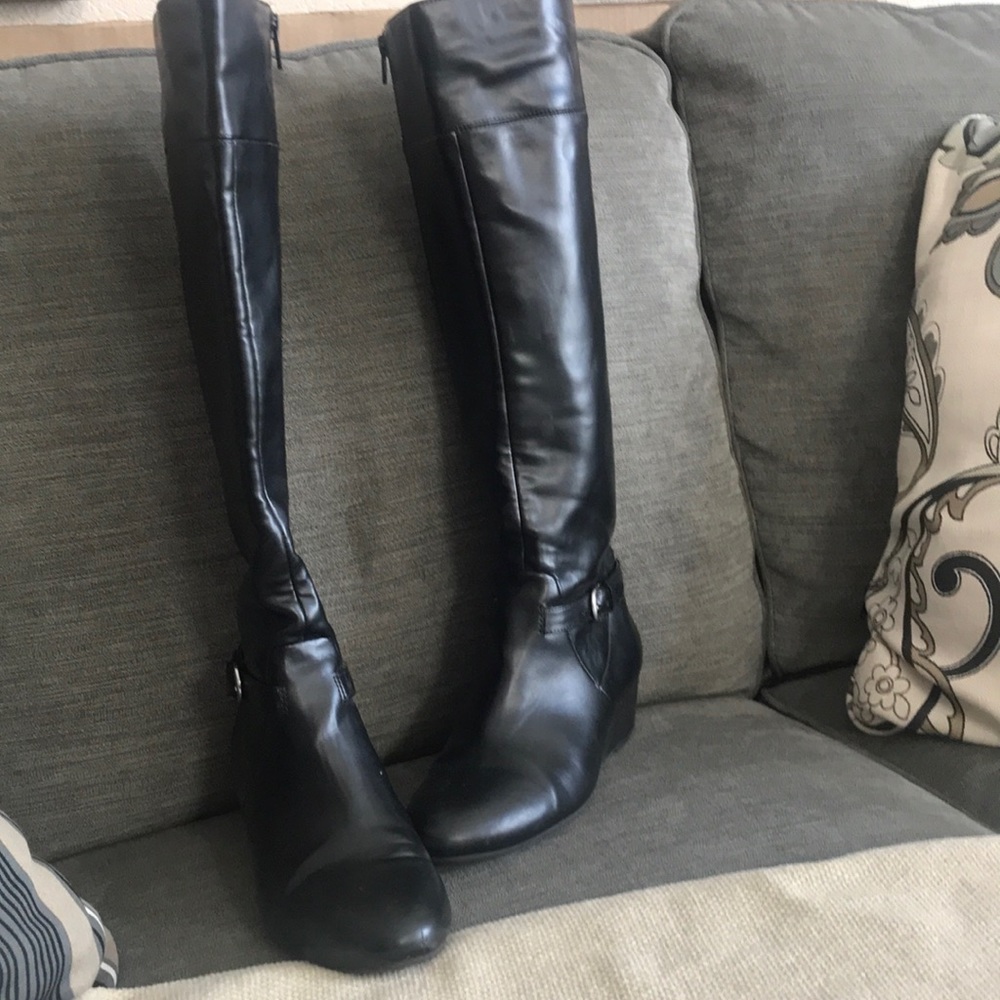 Women’s knee high boots